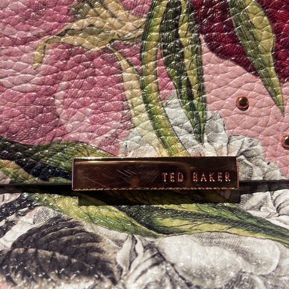 Ted Baker Pink Floral Crossbody - Picture 2 of 9